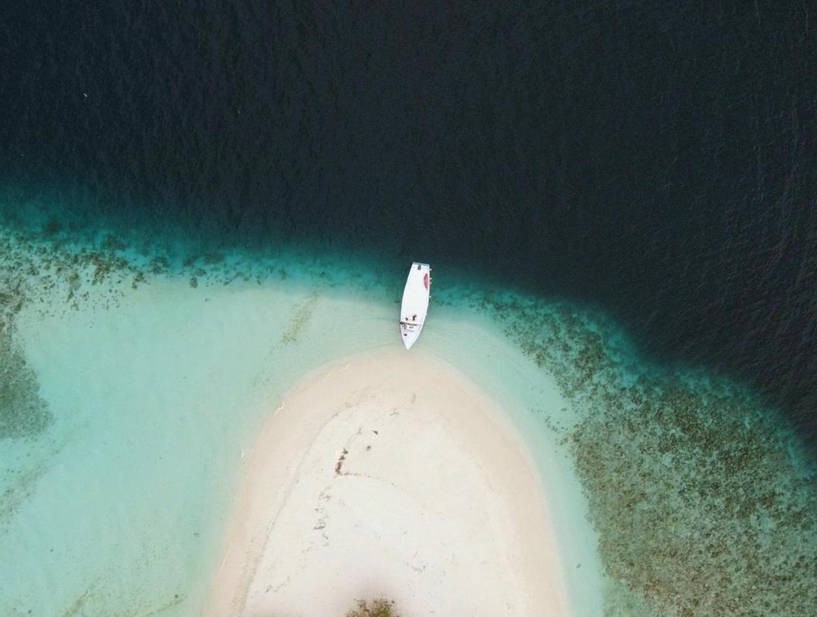 Blue World Dharavandhoo Ngoại thất bức ảnh
